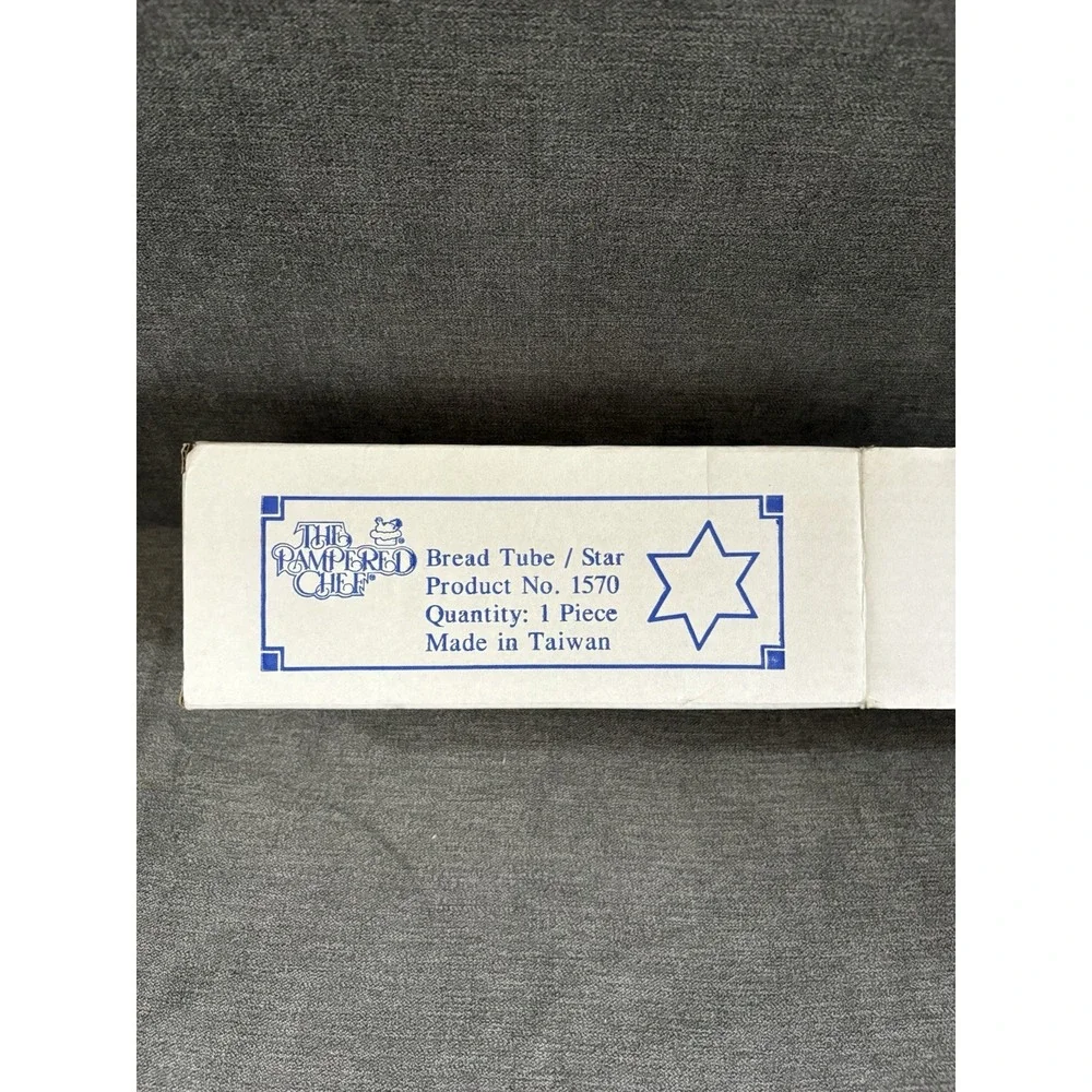 Pampered Chef Bread Tube Star Shape #1570 w/ Recipe Book‎ And Box